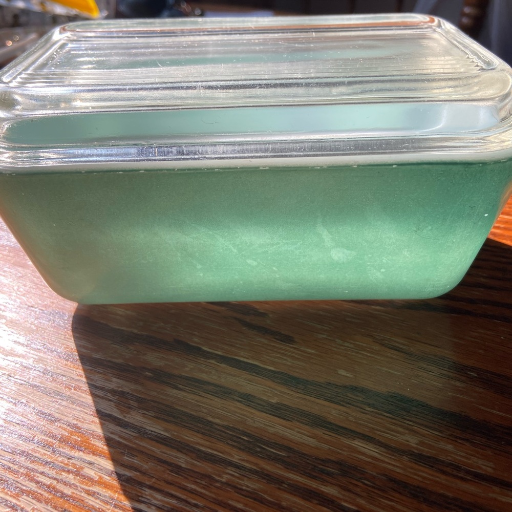 Pyrex Vintage Turquoise Refrigerator Dish